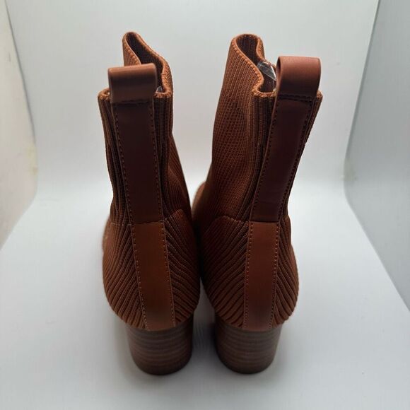 CUSHIONAIRE Women's Stretch bootie +Memory Foam 8.5 TAN NEW - Picture 4 of 7